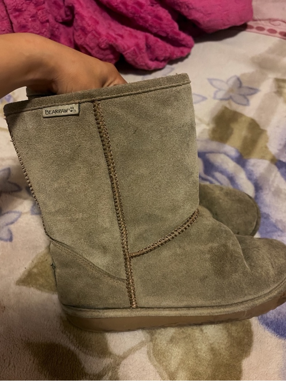 BearPaw Short Suede Boot in Taupe/Light Brown